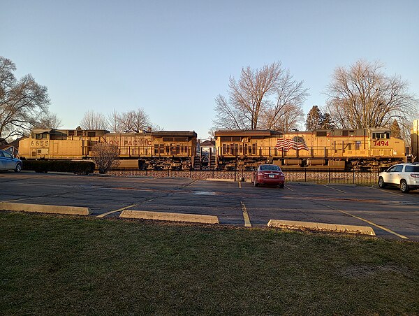 UP AC44CW #6655 sits with a Union Pacific Railroad GE Evolution Series ES44AC #7494.