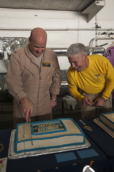 File:USS Carl Vinson CO, EO celebrate birthdays 141101-N-UW005-063.jpg
