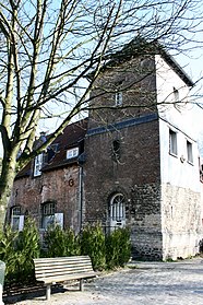 Le Vieux Cornet, dont la tour date du XVIe siècle, est un des plus vieux bâtiment de Uccle