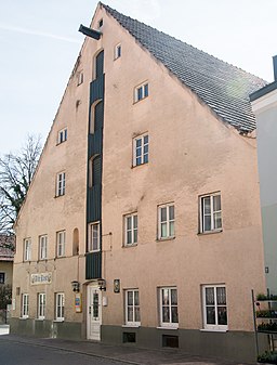 Hauptstraße in Velden