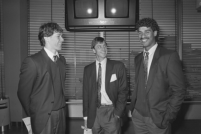 Cruijff, seen here with van Basten and Rijkaard, returned as manager in 1985.
