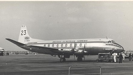 Viscount 700 prototype G-AMAV as competitor No. 23 in the NZ Air Race at London Airport, 8 October 1953
