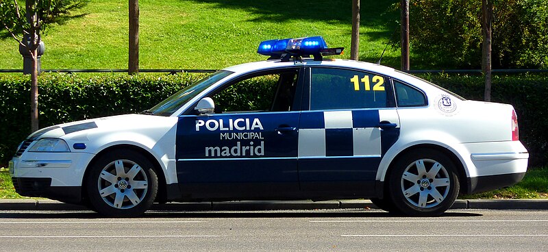 Mes Fragante De hecho Archivo:Volkswagen Passat Policía Municipal Madrid.JPG - Wikipedia, la  enciclopedia libre