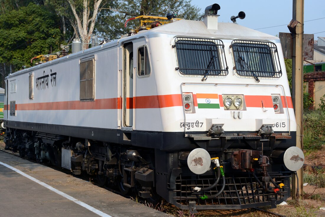 Indian locomotive class WAP-7