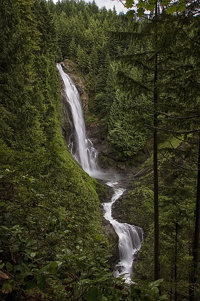 File:Wallace Falls State Park — Middle Wallace Falls.jpg