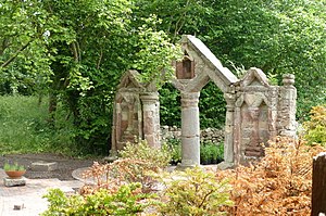 Wroxeter Sham Ruin - geograph.org.uk - 3516609.jpg