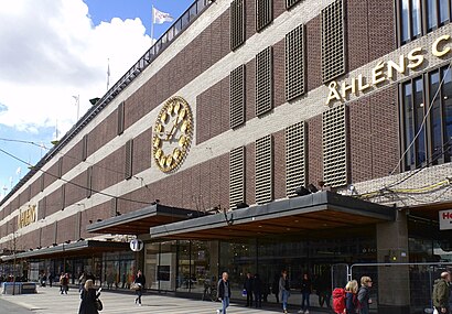 Vägbeskrivningar till Åhléns City med kollektivtrafik