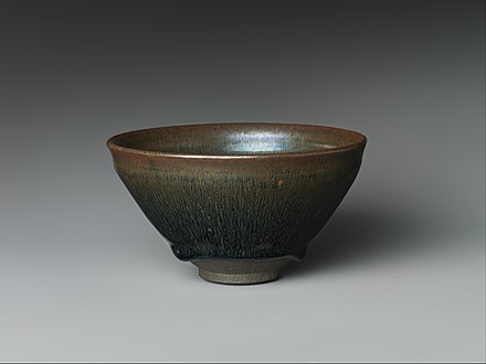Jian ware tea bowl with "hare's fur" glaze, southern Song dynasty, 12th century, Metropolitan Museum of Art (see below)[1]