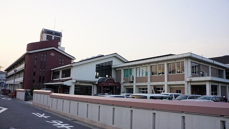 File:田原小学校.JPG