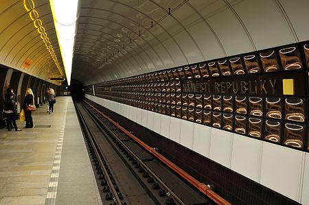 13 10 05 praha metro RalfR 41