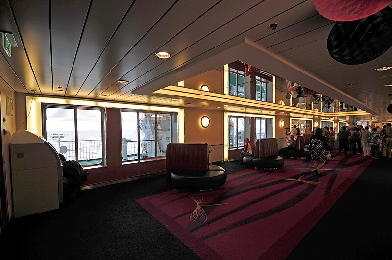 File:14-08-13-tallink-baltic-queen-RalfR-17.jpg