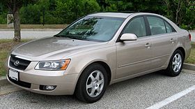 2006-2007 Hyundai Sonata GLS V6.jpg