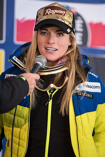 File:2017 Audi FIS Ski Weltcup Garmisch-Partenkirchen Damen - Lara Gut - by 2eight - 8SC0848.jpg