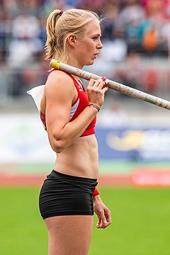 2018 DM Leichtathletik - Stabhochsprung Frauen - Anjuli Kneesche - מאת 2eight - 8SC0771.jpg