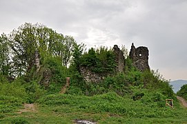 Le château, classé[5], patrimoine national N°210 ;
