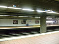 English: Metro Blue Line platform #2.