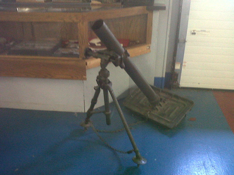 File:81 mm Mortar M1.jpg