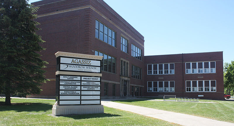 File:Agassiz Building Fargo ND.jpg