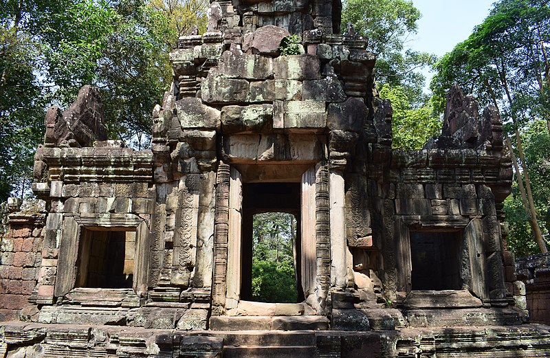 File:Angkor Thom (38555831980).jpg