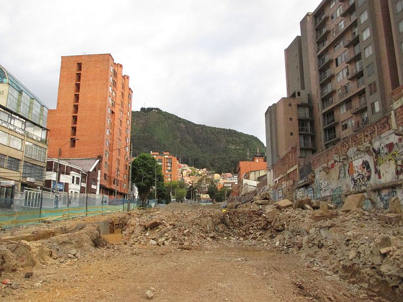 File:Apertura calle 45, Bogotá.JPG