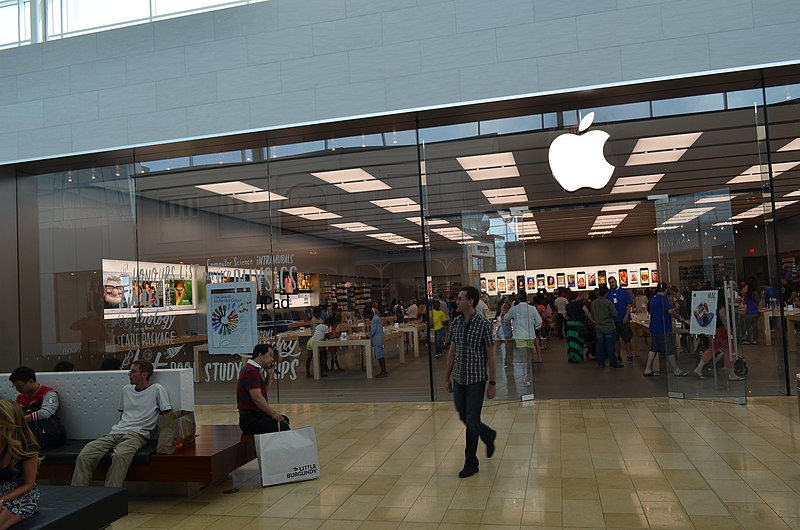 File:AppleStoreYorkdale5.JPG