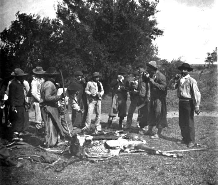 File:Asado con Cuero.jpg