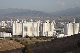 Ashgabat suburbs IMG 5862 (26018615762).jpg