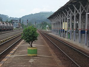 Banjar Train Station, inside.JPG