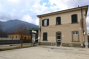 Fornaci di Barga's passenger building