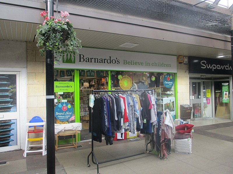 File:Barnardos, Horsefair Centre, Wetherby (26th September 2021).jpg