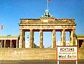 El mur de Berlín davant la Porta (1976)