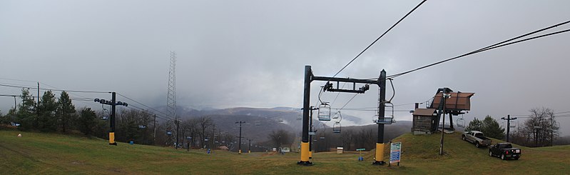 File:Blue Knob Ski Resort Panorama - panoramio (1).jpg