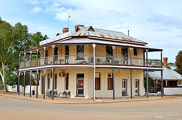 Burracoppin Hotel, 2017 (02).jpg