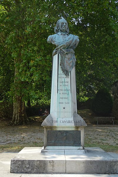 File:Buste de Victor Considerant, à Salins-les-Bains.jpg