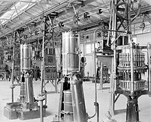 Fabrique industrielle d'opium et dérivés, années 1930, Java.