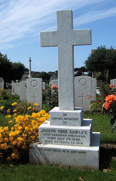 File:Canadian War Graves, Seaford Cemetery, East Sussex - geograph.org.uk - 735351.jpg