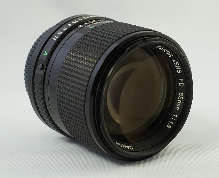 File:Canon FD lens DenisBarthel 2015 02.JPG