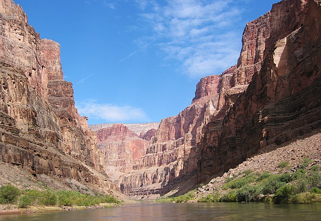 File:Canyon_midday.jpg