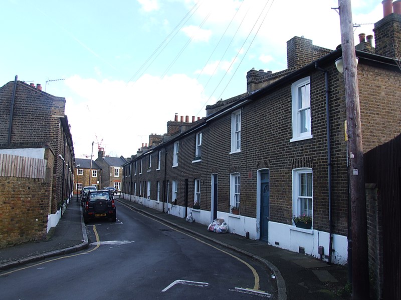 File:Caradoc Street, Greenwich - geograph.org.uk - 3850518.jpg