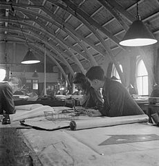 Cecil Beaton Photographs- Tyneside Shipyards, 1943 DB20.jpg