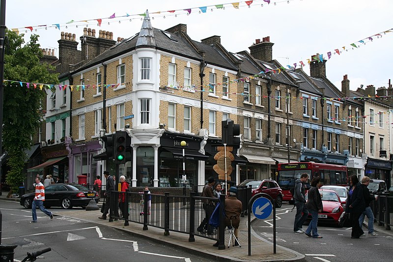 File:Central Blackheath - geograph.org.uk - 3000144.jpg