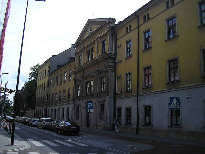 File:Church of Holy Heart of Jesus in Kraków 4.jpg