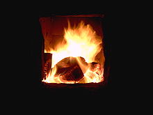 Coals_on_fire_in_my_oven.JPG