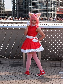 Cosplay d'Amy Rose (2013).