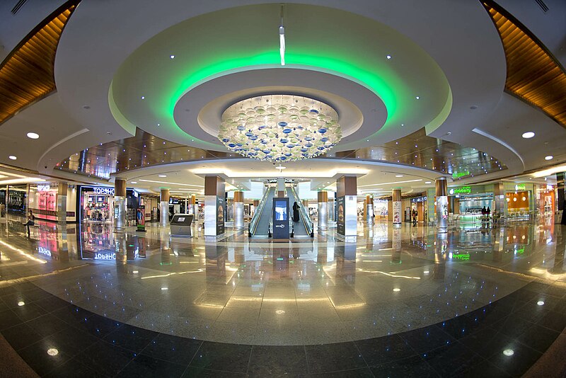 File:Dalma Mall Corridor.jpg