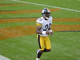 Dewayne Washington American footballer