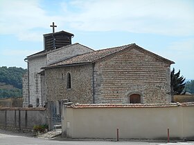 L'église située dans le cimetière de Jailleux.