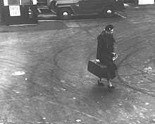 Eleanor Roosevelt at LaGuardia, 1960