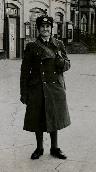 File:Elva Blacker - WWII.jpg