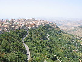 Vue sur la ville d'Enna